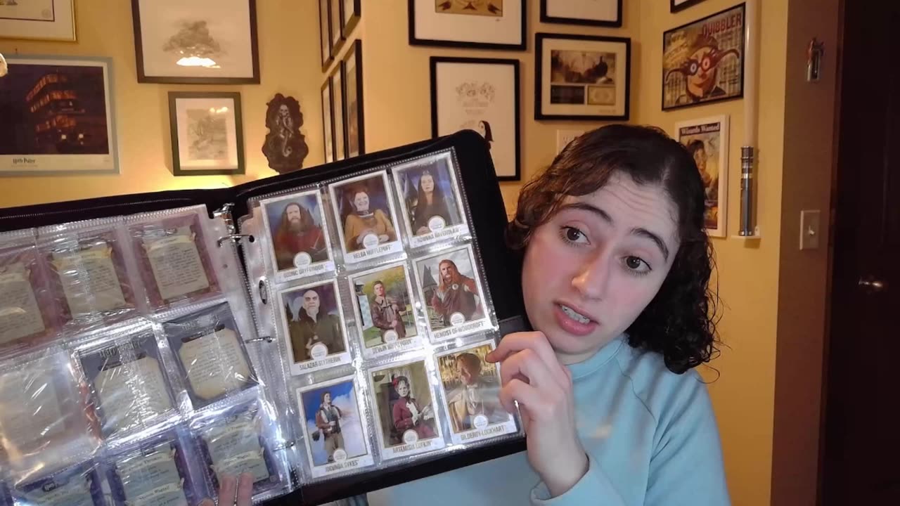 Taking A Look At Harry Potter Chocolate Frog Cards!