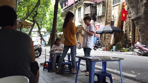 Cute Vietnamese Girls Who had Crush on Me, Walking around Hanoi, Vietnam