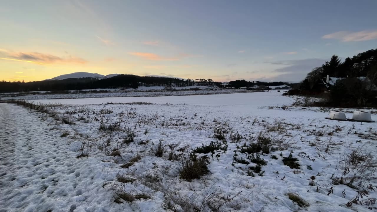Covenanter’s Grave in the snow