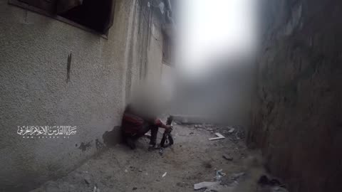 Scenes of mortar lava used by the Mujahideen of the Al-Quds Brigades