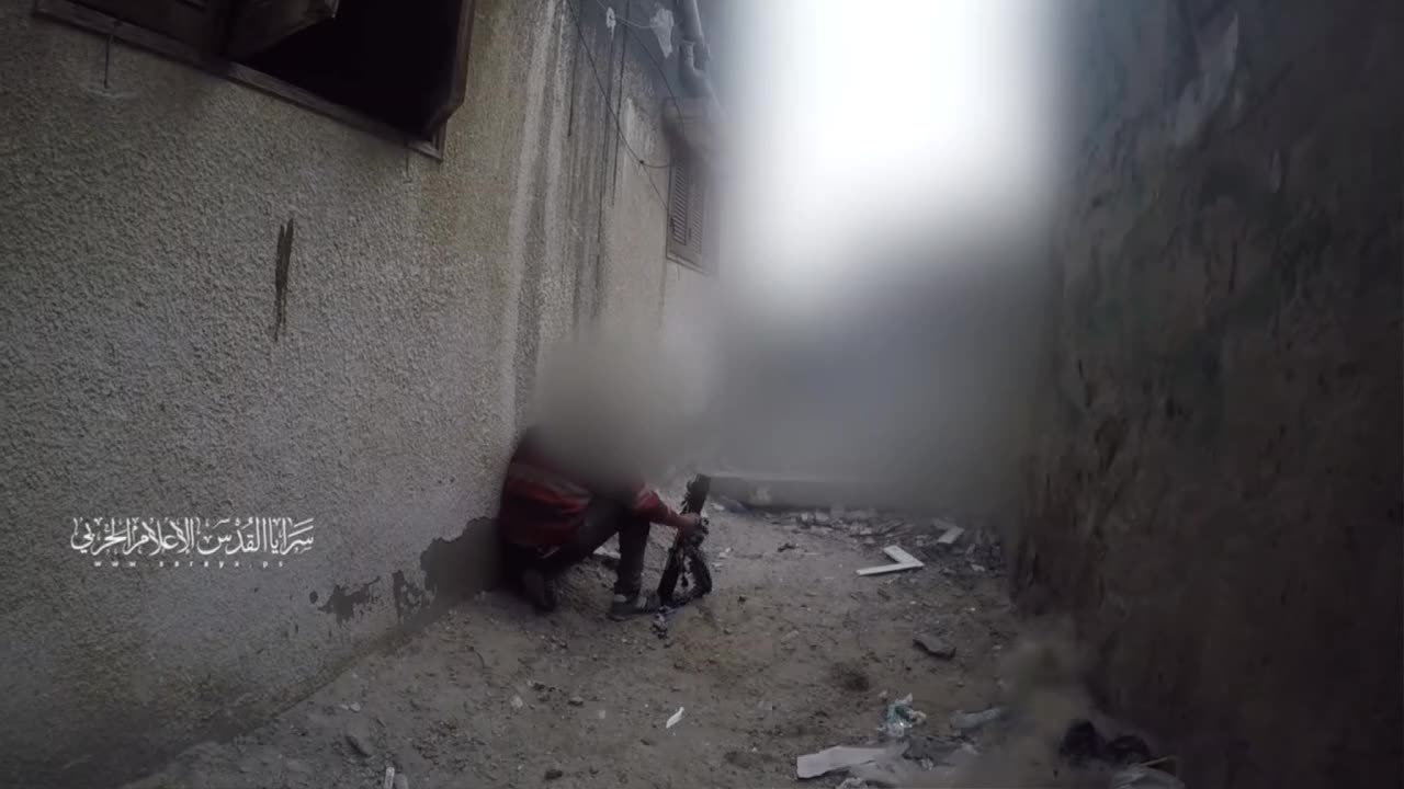Scenes of mortar lava used by the Mujahideen of the Al-Quds Brigades