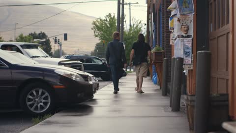 Minimalism A Documentary About the Important Things (Official Trailer)