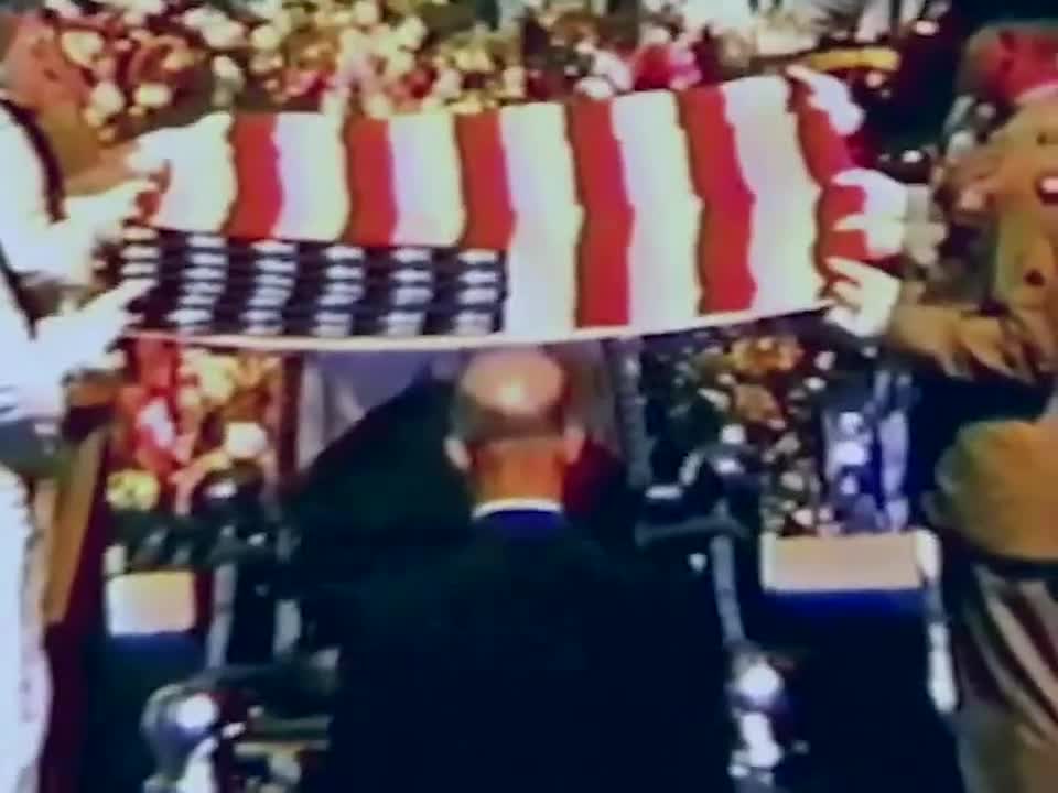 Historic footage of the Tomb of the Unknown Soldier_ WWII and Korean War_3