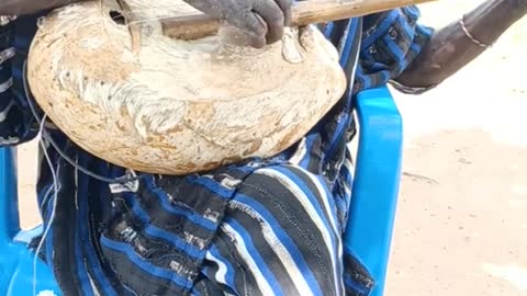 Boare Kolojob is a kologo Musician who is blind.