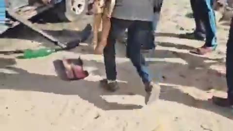 Israeli forces targeted a bus carrying Palestinian civilians (WARNING: GRAPHIC CONTENT )