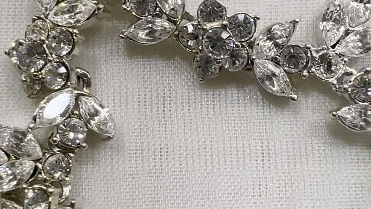 Swarovski Crystal Bracelet. Made with Swarovski Crystals. Party. Bridal. Banquet