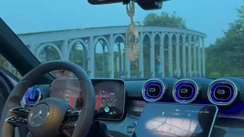 Perjalanan Malam ini dengan Mobil tercinta