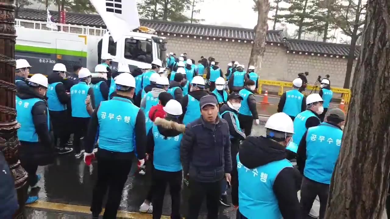 20200317_V3_S03(GMDs_QtWpuQ)청와대앞 천막 강제철거 용역들의 뻔뻔스러운 모습들