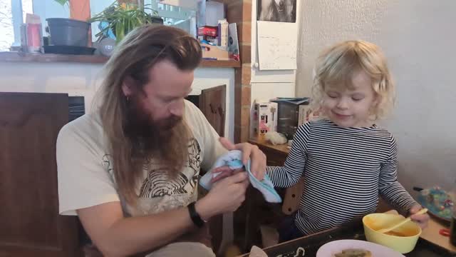 2022-10-26 (5) - miam - Twitch Triskelina