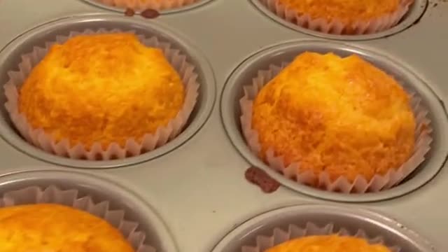 Cornbread cupcakes 😳