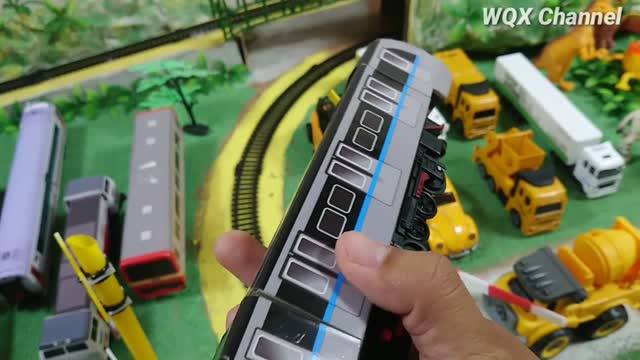 Train Toys - Playing Trains, Toy Cars is Fun