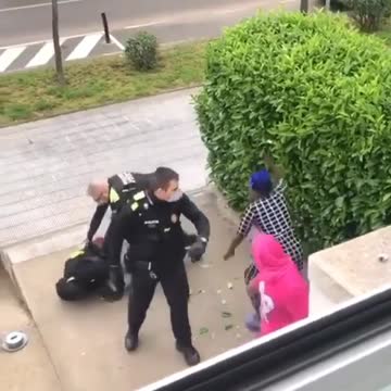 La Bisbal (Gerona) abre expedientes por "racista y autoritaria" la detención de un inmigrante