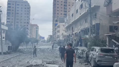 The consequences of Israeli airstrikes on the Gaza Strip look like.