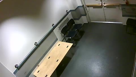 1657HQOB02PrisonerProcessingLobby_2021-01-05_01h40min00s820ms.mp4