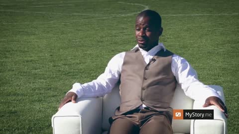 Témoignage de Oscar Ewolo : "Chaos puis star du foot"