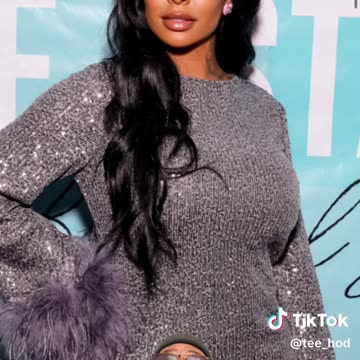 IG Model Alexis Sky Is Voting For Trump!