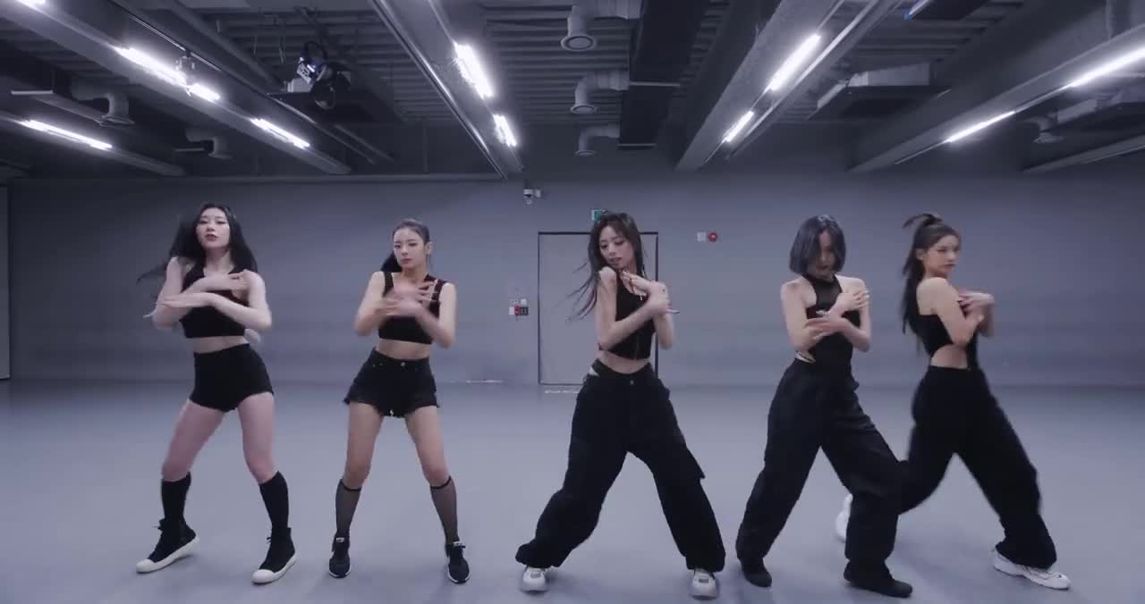 ITZY 'Cheshire' Dance Practice (4K)