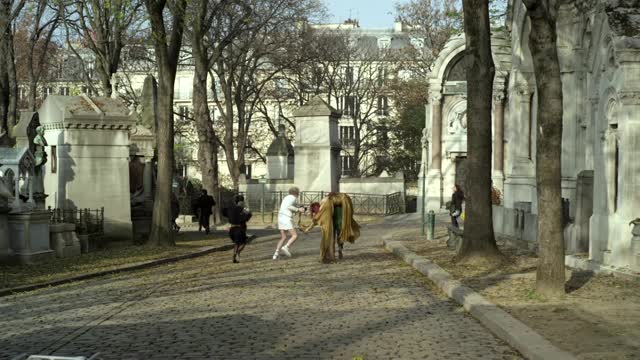 Holy Motors (2012)