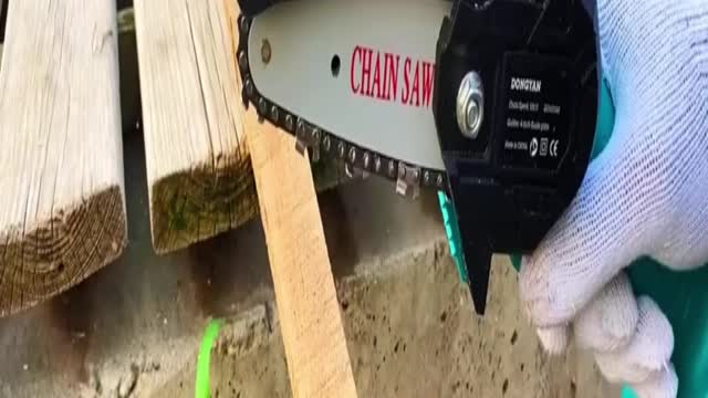Your new portable electric saw!π¦Ύπͺπ©βπΎ π§βπΎ π¨βπΎ
