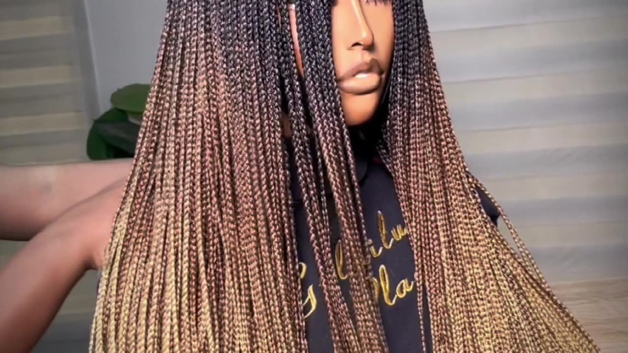 Instant Confidence Boost: GolidLuxePlace Wigs Got You Covered! 💥