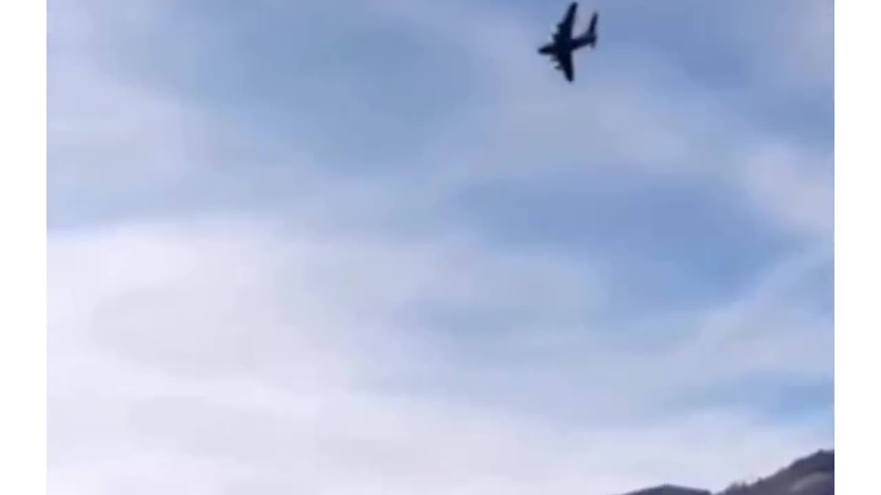 Plane crashes on car so hardly