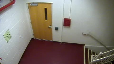 8413OHOB04Stair2_2021-01-05_01h40min00s940ms.mp4