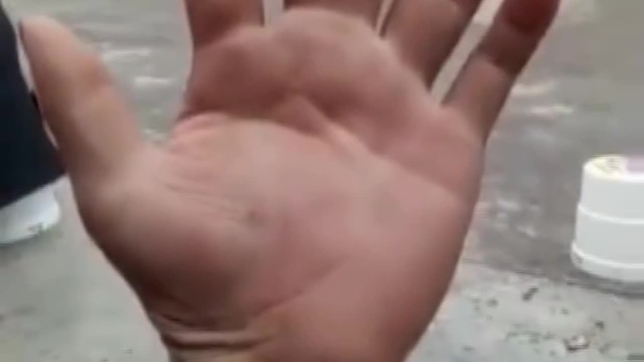 A man with biggest middle finger