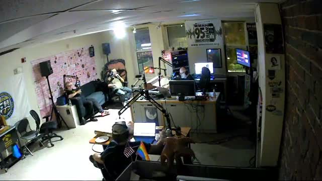 Dan opens Retro Spectrum Radio with shocking joke that had to be edited.