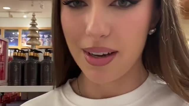Shopping for cute Christmas things! Vlog #shorts #vlog #christmas #shopping