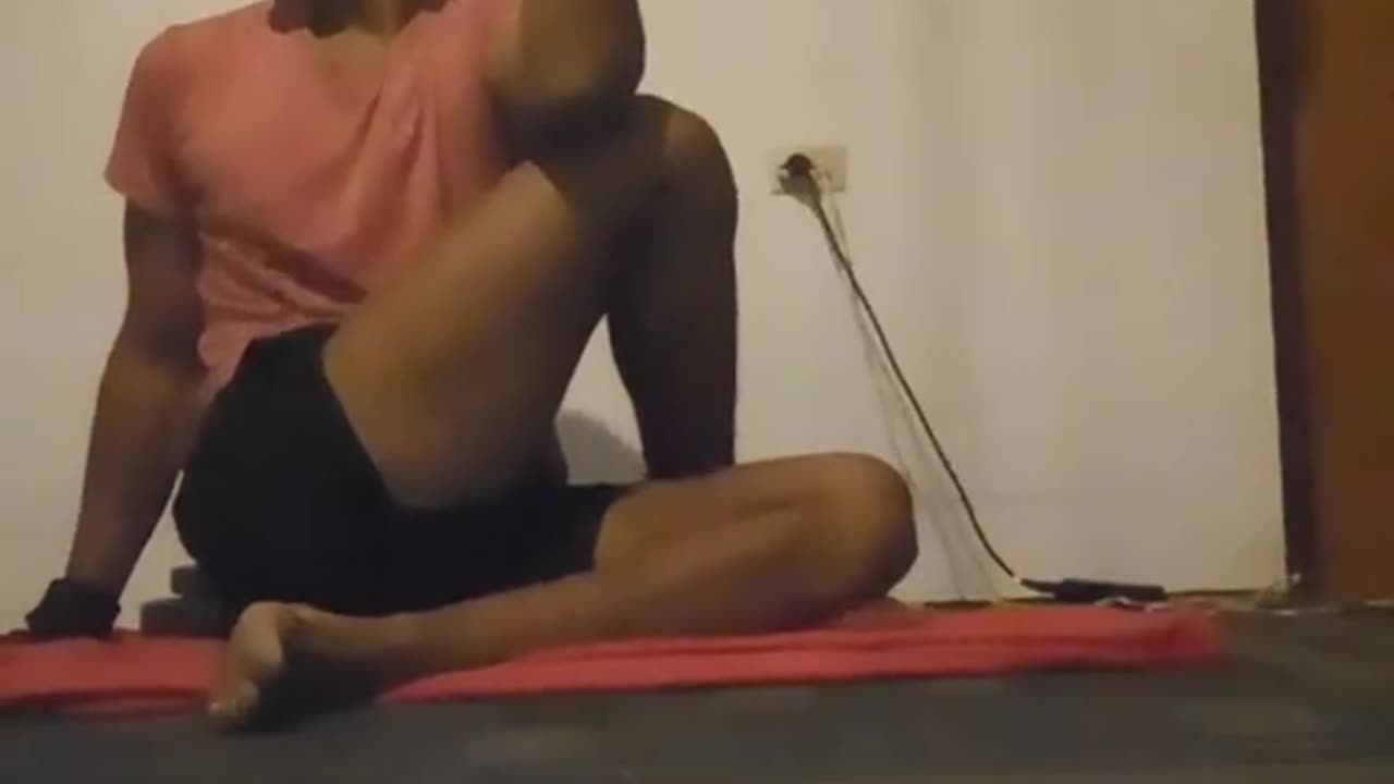 Seated Spinal Stretch Try It Out (25 March 2023)