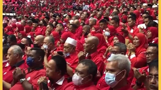 Shahidan, 3 others sacked from Umno