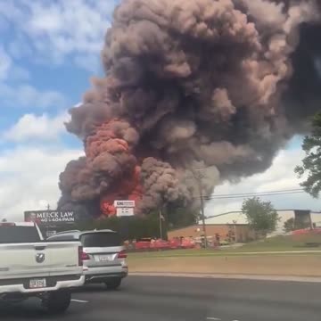 BioLab Chemical Plant in Conyers, Georgia Ignites in Flames, Orange Smoke Fills Air