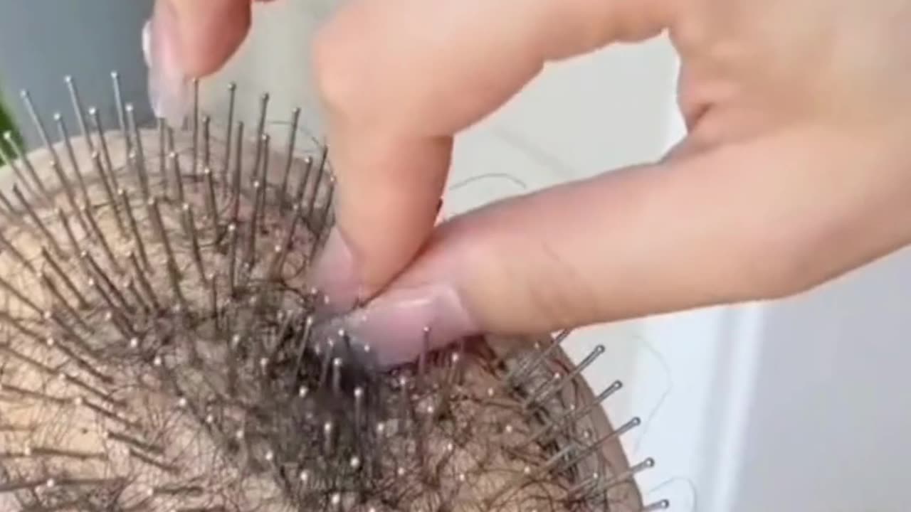 Self Clean Hair Brush For Women | One Key Anti-Static