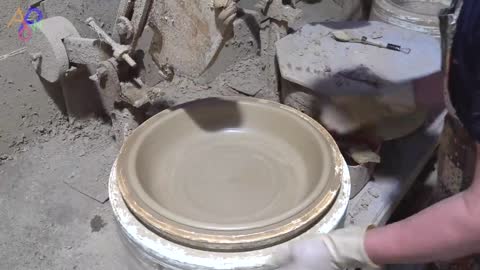 Old Pot Factory In Korea. Earthenware Mass Production Process