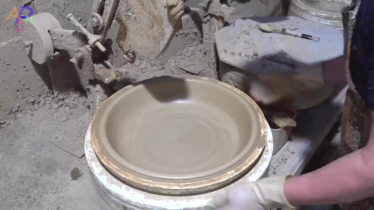 Old Pot Factory In Korea. Earthenware Mass Production Process