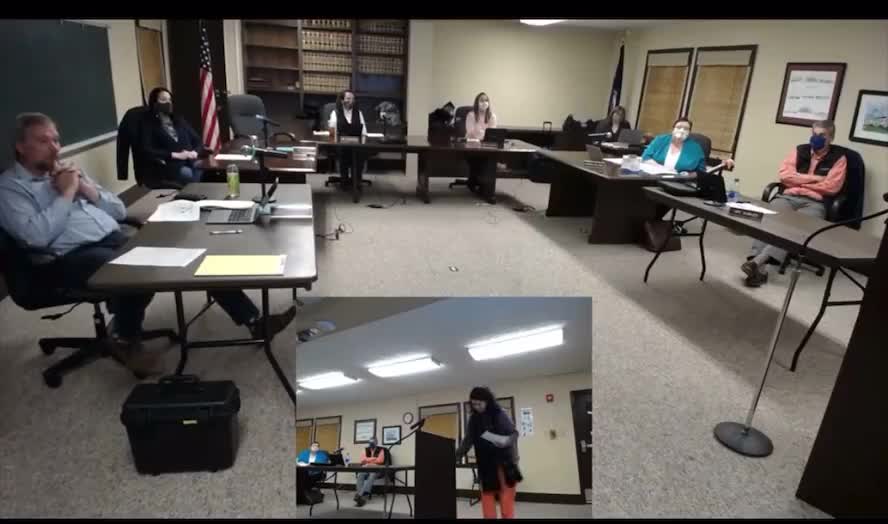 Woman Threatens to Shoot Up A School If They Don't Change Mask Mandates