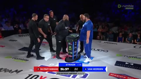800+ Pound Title Match | Da Crazy Hawaiian vs Danie Van Heerden | Power Slap 8 - Full Match