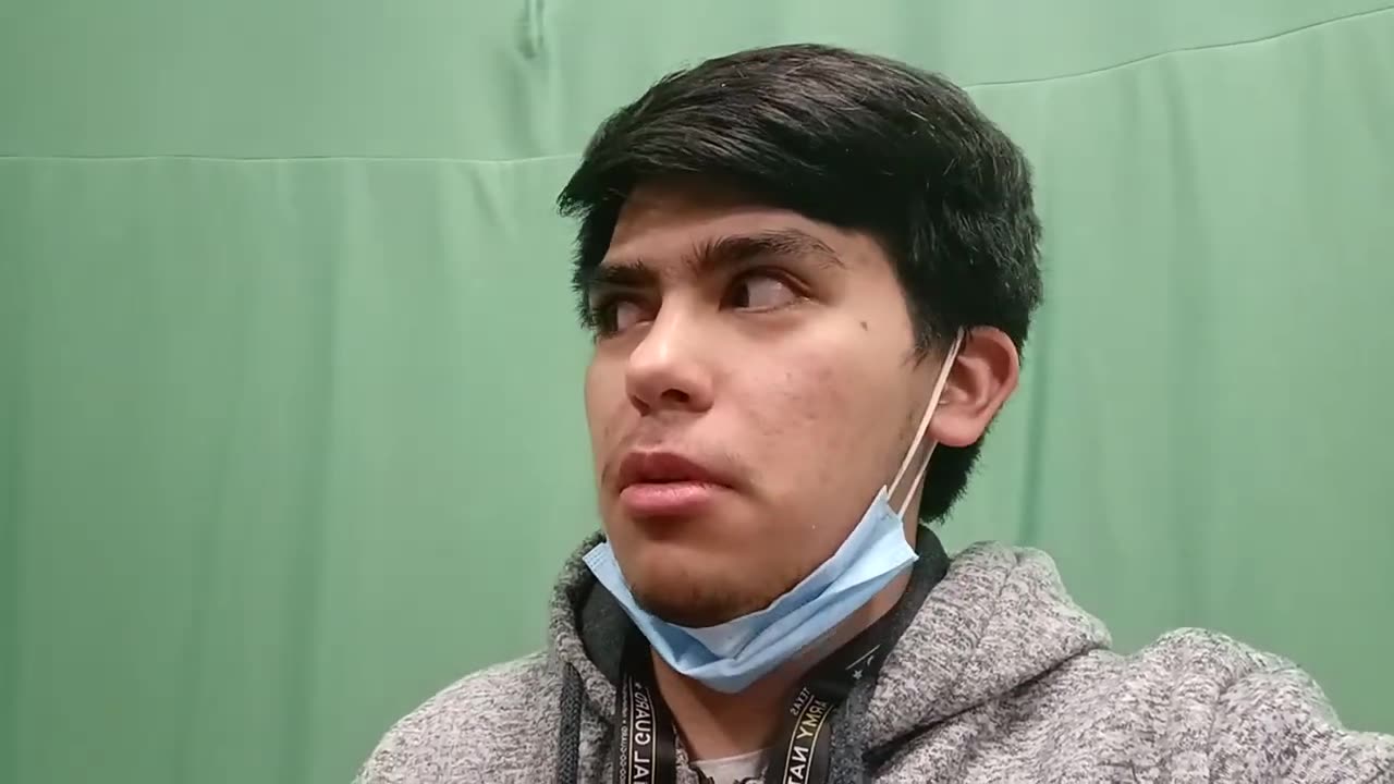 Mox Vlogs[72]GREENSCREEN(1)