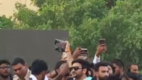 Elvish yadav meet up