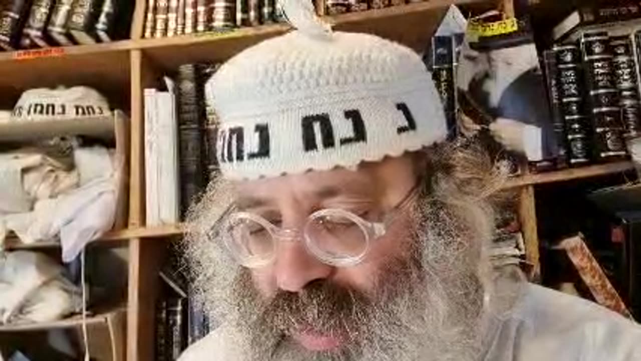 קדש הקומץ ולא הספיק להקריבו עד שמת הוא או עד שמתה היא הרי היא ככל המנחות - שיר נ נח מסכת סוטה דף ו