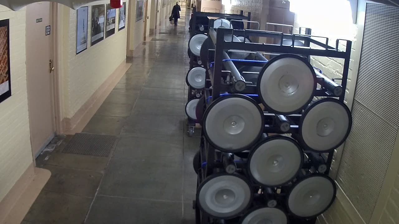 0058USCHBAHT46Hallway_2021-01-05_15h40min01s103ms.mp4