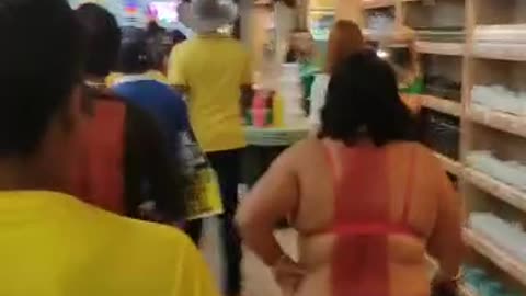 ÍNDIOS NO AEROPORTO DE BRASÍLIA 15 02-12-2022
