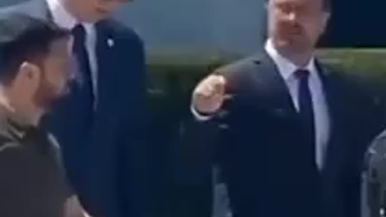 Zelensky - Vucic - Bettel - Bettel Silenced Zelensky