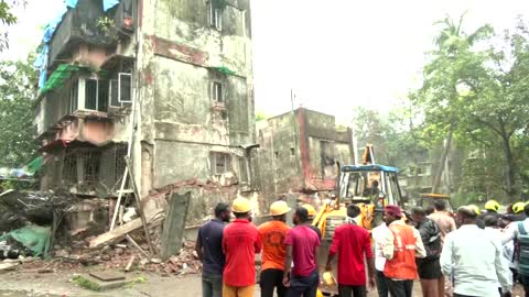 Fatality in Mumbai building collapse, rescue underway