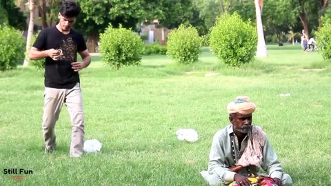 REAL SNAKE PRANK - EPIC SNAKE PRANK IN PAKISTAN
