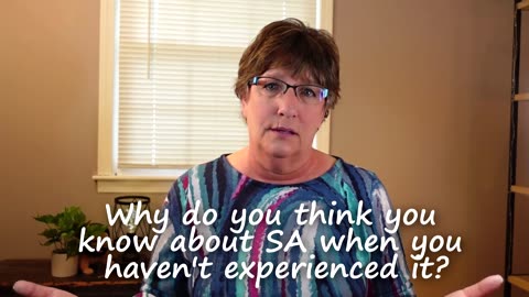 SHINY SLANDER Q&A with HOLLY MCLEAN - MOMMY ANSWER LADY!