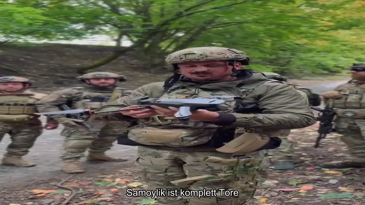 Unsere Kämpfer haben mit Hilfe einer Drohnenabwehrkanone einen feindlichen Mavic platziert.