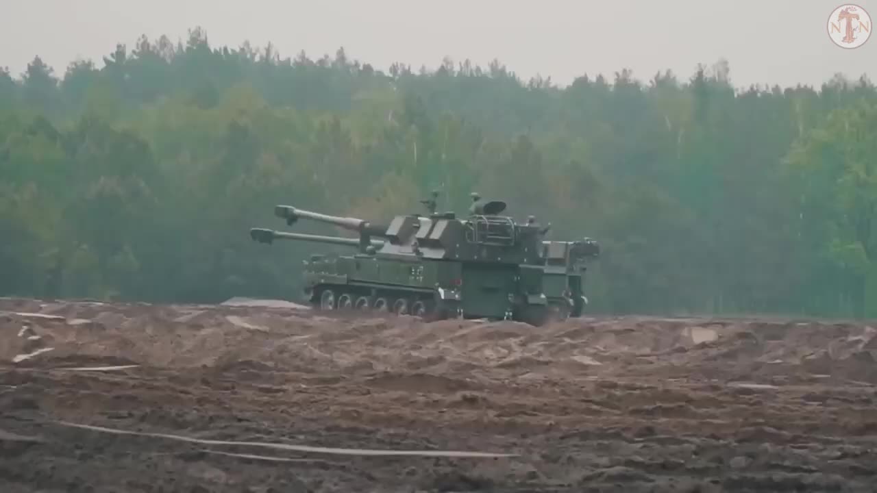 AHS KRAB_ Polish howitzers defending Ukraine