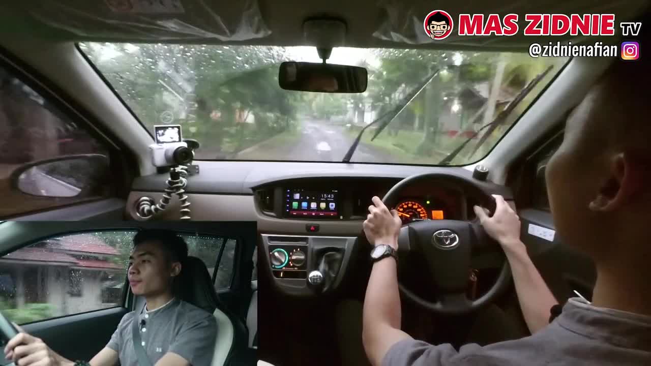Tips Berkendara Di Saat Hujan