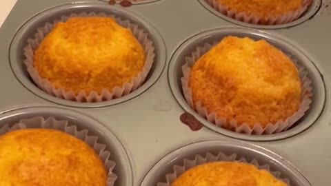 Cornbread cupcakes 😳